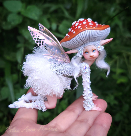 A Little Mushroom Faery